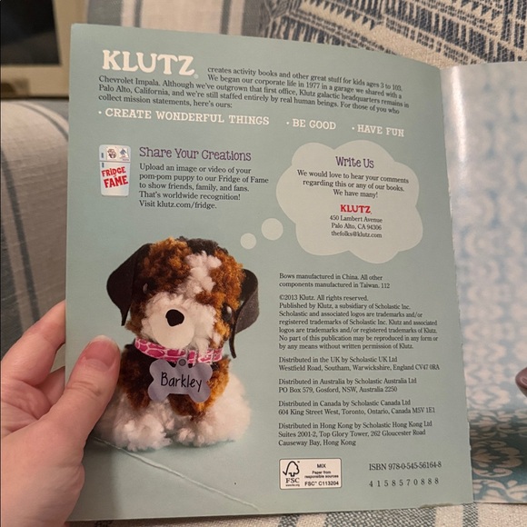 ☘️2/$10☘️Pom-Pom Puppies Make your own book - Picture 4 of 4